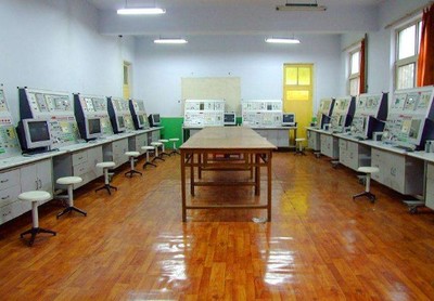 重庆工贸职业技术学院热门专业简介及技术咨询服务